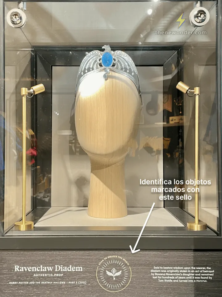 Tiara de Rowena Ravenclaw con el sello para ser escaneada